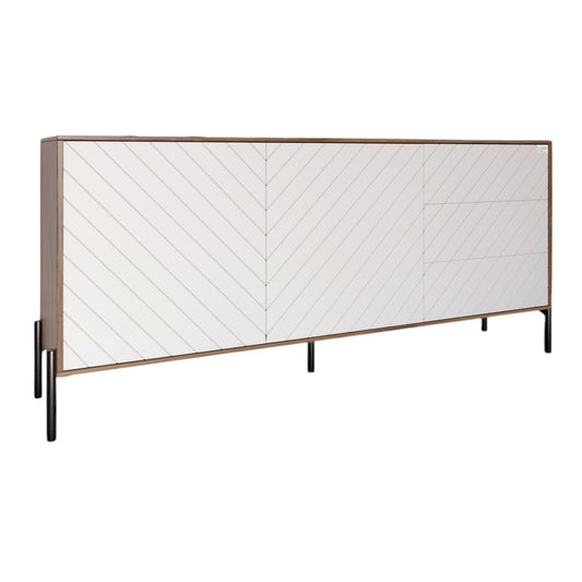 Комод с черными металлическими ножками LION Амарант 168x40x76,5 см Дуб Ливорно/Белый (LION-041914)