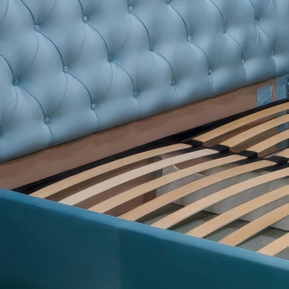 Двуспальная кровать с мягким изголовьем LION Аврора Лили 88 140х200 см (LION-041680)