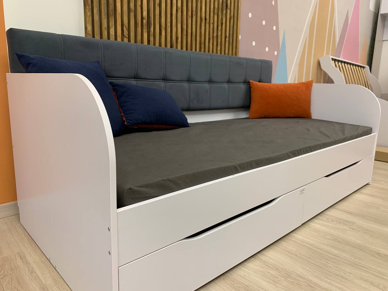 Детская полуторная кровать LION Л-7 с ящиками и ламелями Лили-95 120x200 см Антрацит (LION-044240)