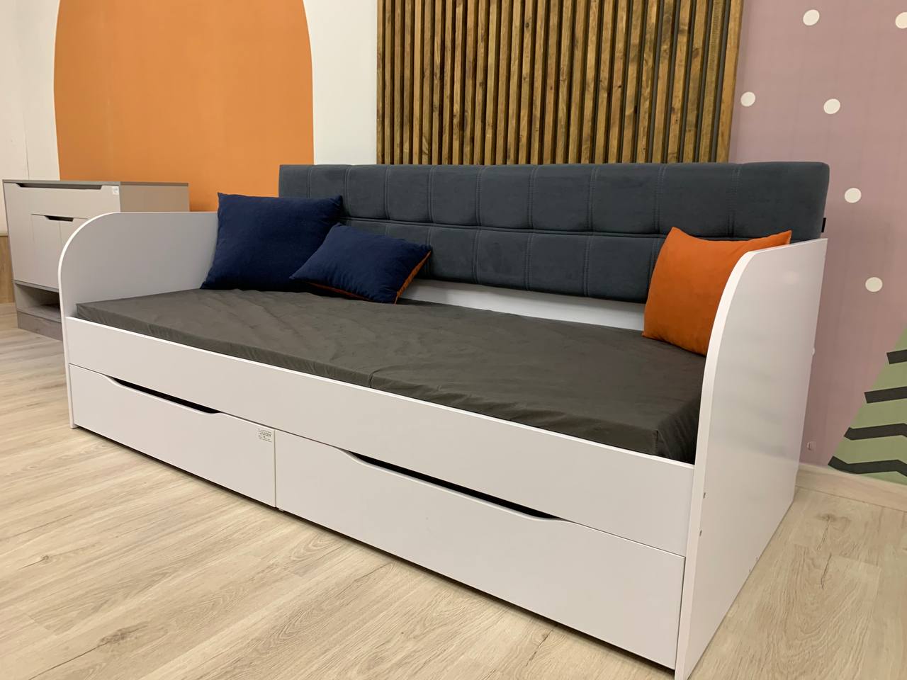 Детская полуторная кровать LION Л-7 с ящиками и ламелями Лили-95 120x200 см Самоа дымчатый (LION-044253)