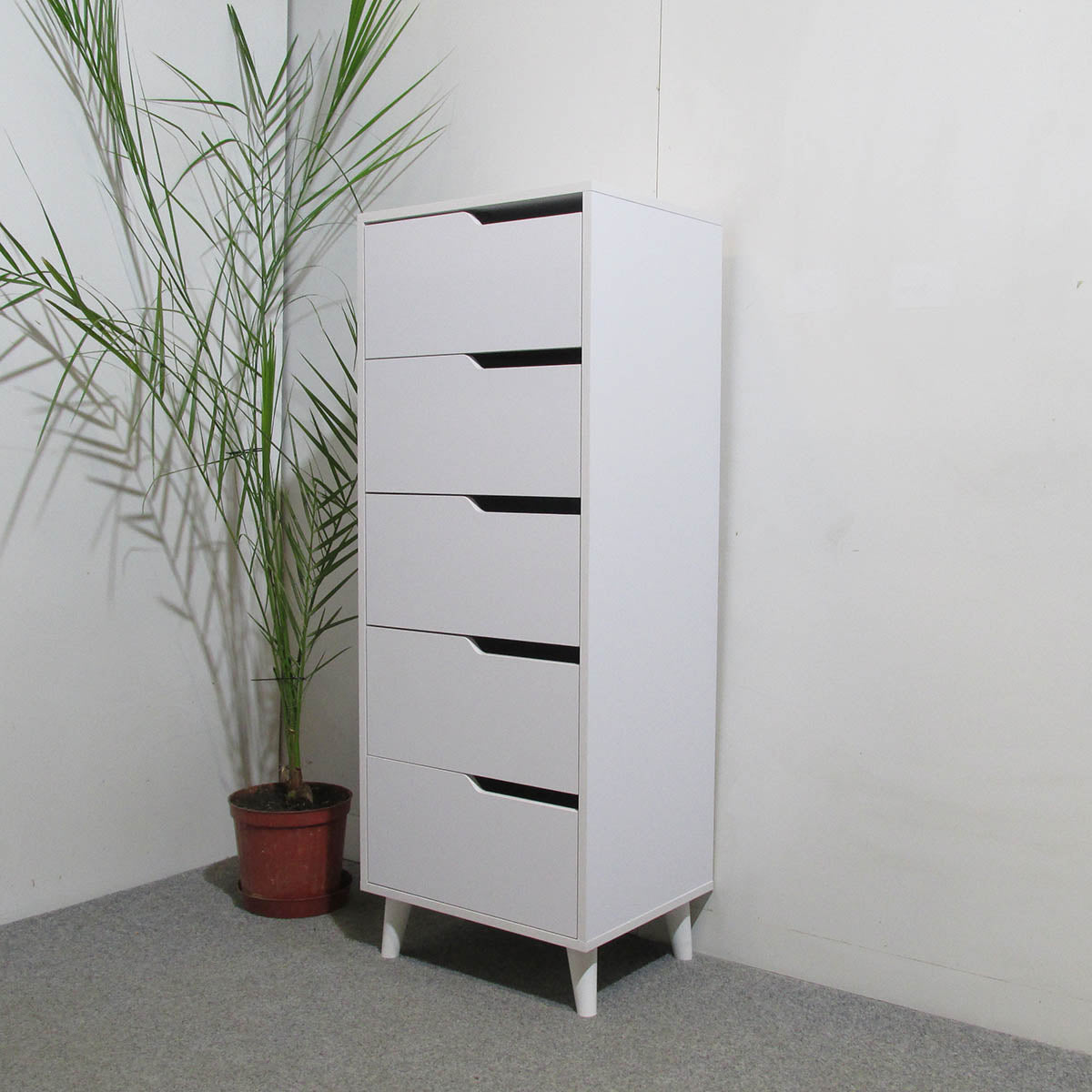 Комод высокий с белыми ножками 5 ящиков М-ЗОН Борн 500 Дуб Артизан/Антрацит (MZN-031100)