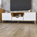 Тумба под телевизор с ножками в цвете Орех светлый М-ЗОН Борн 1600 Дуб Артизан/Нимфея Альба (белый) (MZN-031081)